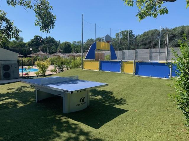 Camping Le Ruisseau Saint-André-de-Seignaux Zewnętrze zdjęcie