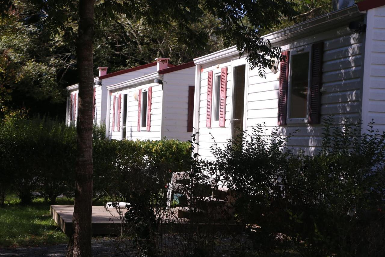 Camping Le Ruisseau Saint-André-de-Seignaux Zewnętrze zdjęcie