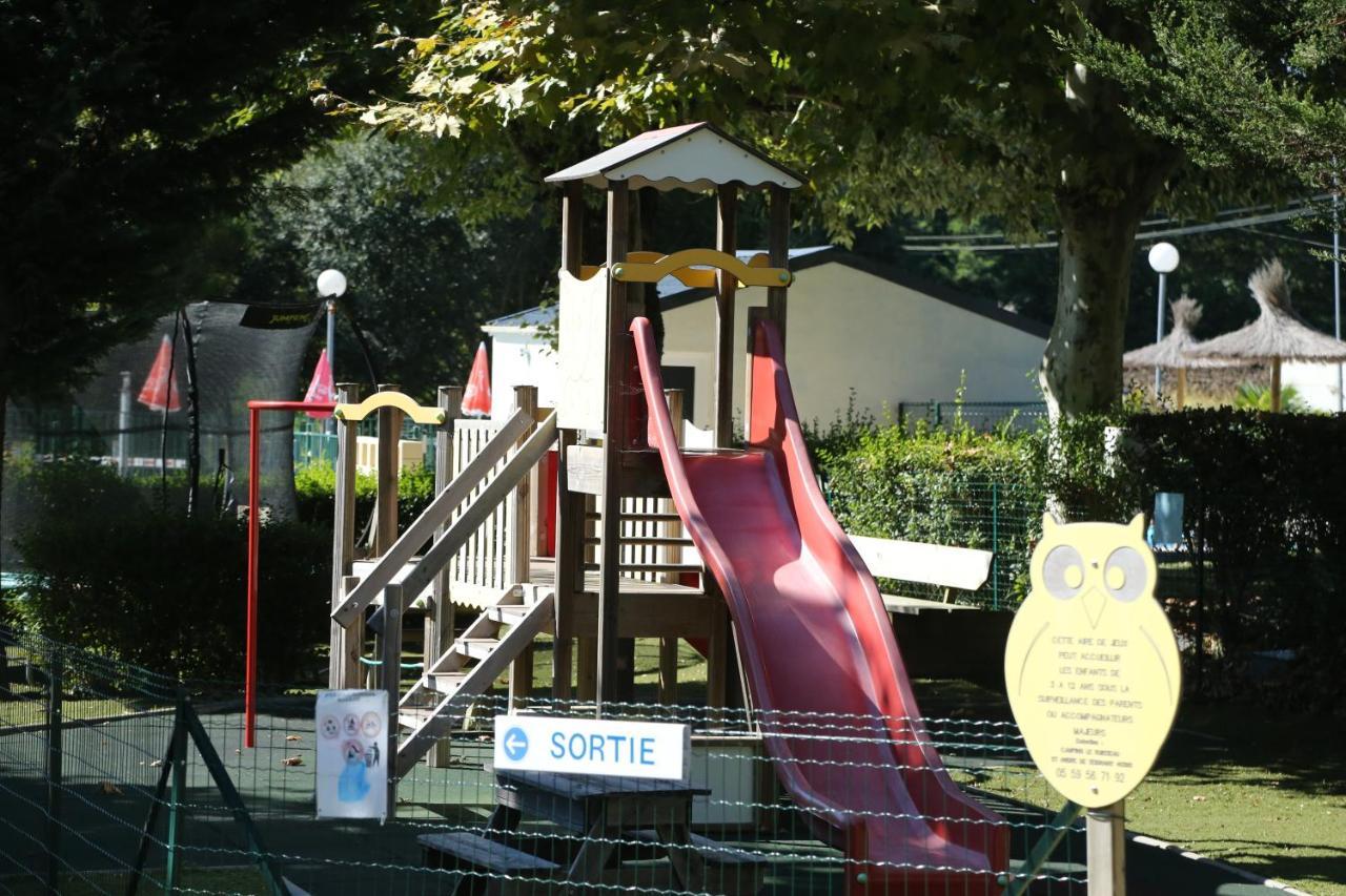 Camping Le Ruisseau Saint-André-de-Seignaux Zewnętrze zdjęcie